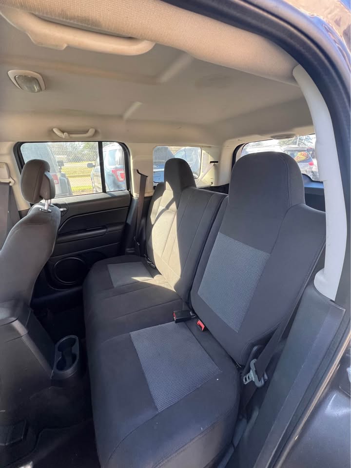 
								2016 Jeep Patriot full									