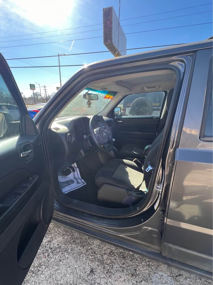 
								2016 Jeep Patriot full									