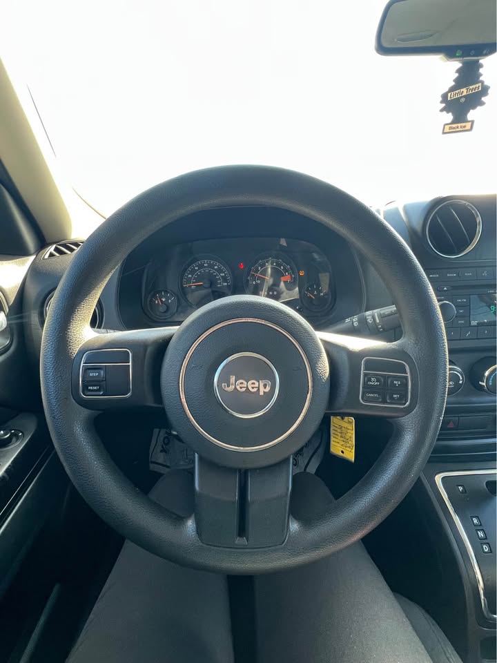 
								2016 Jeep Patriot full									