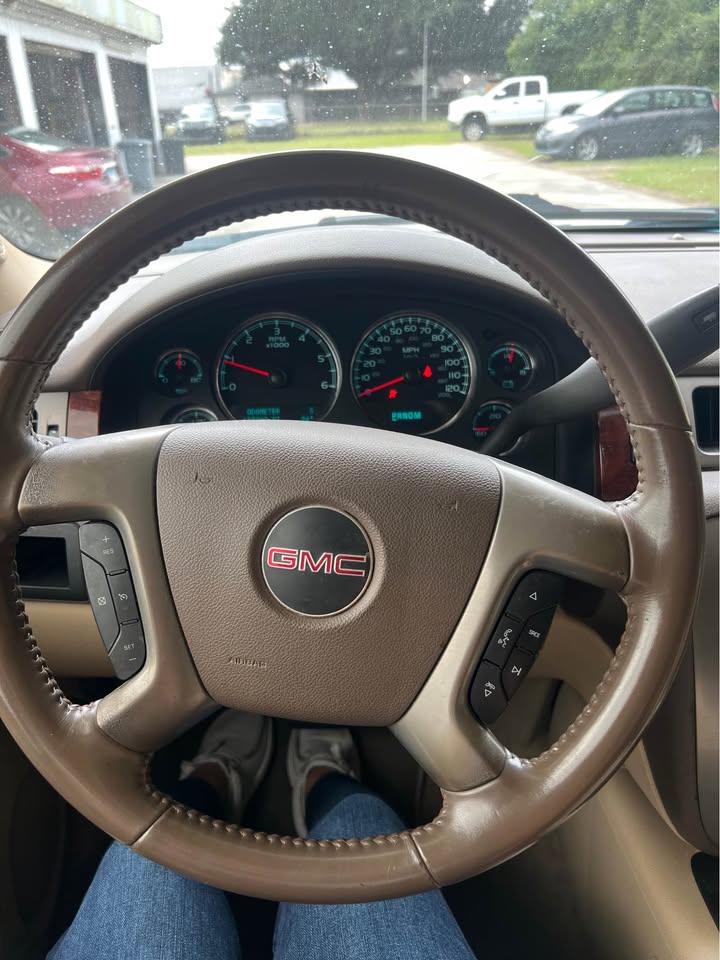 
								2013 GMC YUKON full									
