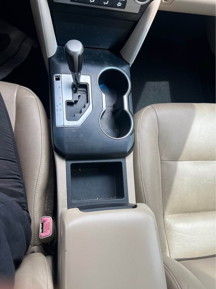 
								2014 Toyota Camry full									