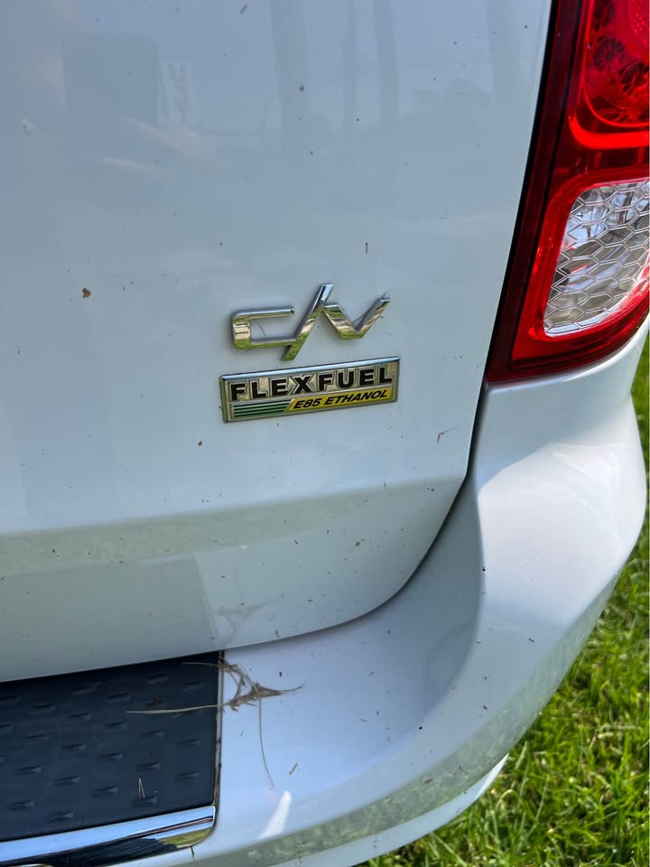 
								2014 Dodge Caravan full									