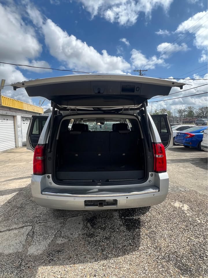 
								2015 Chevrolet Tahoe full									