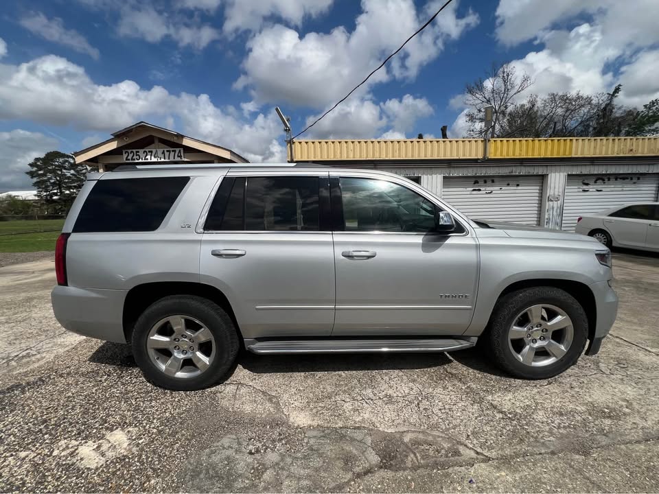 
								2015 Chevrolet Tahoe full									
