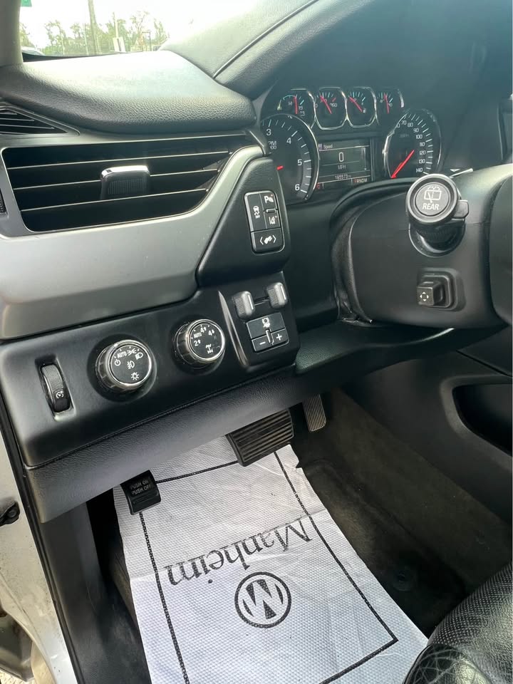 
								2015 Chevrolet Tahoe full									