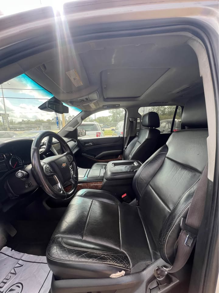 
								2015 Chevrolet Tahoe full									
