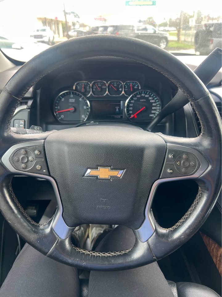 
								2015 Chevrolet Tahoe full									