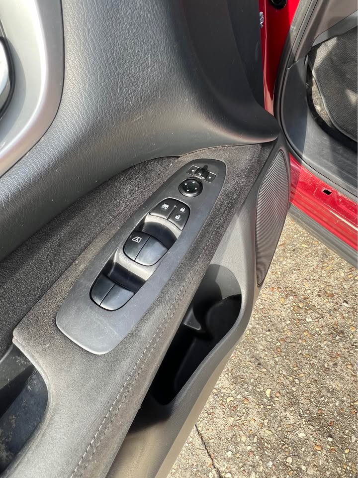 
								2016 Nissan Pathfinder full									