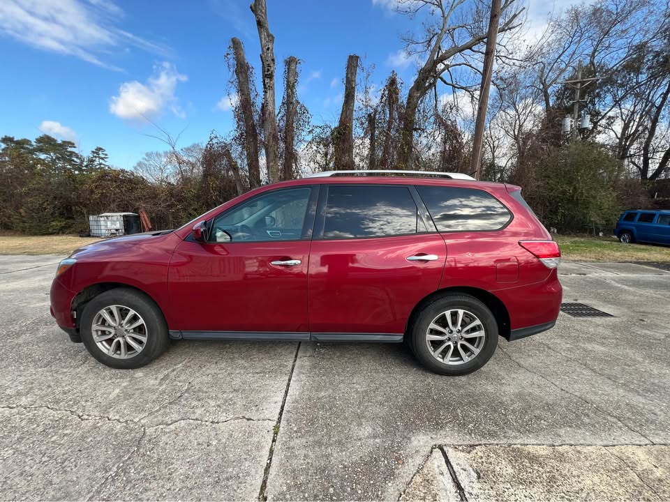 
								2016 Nissan Pathfinder full									
