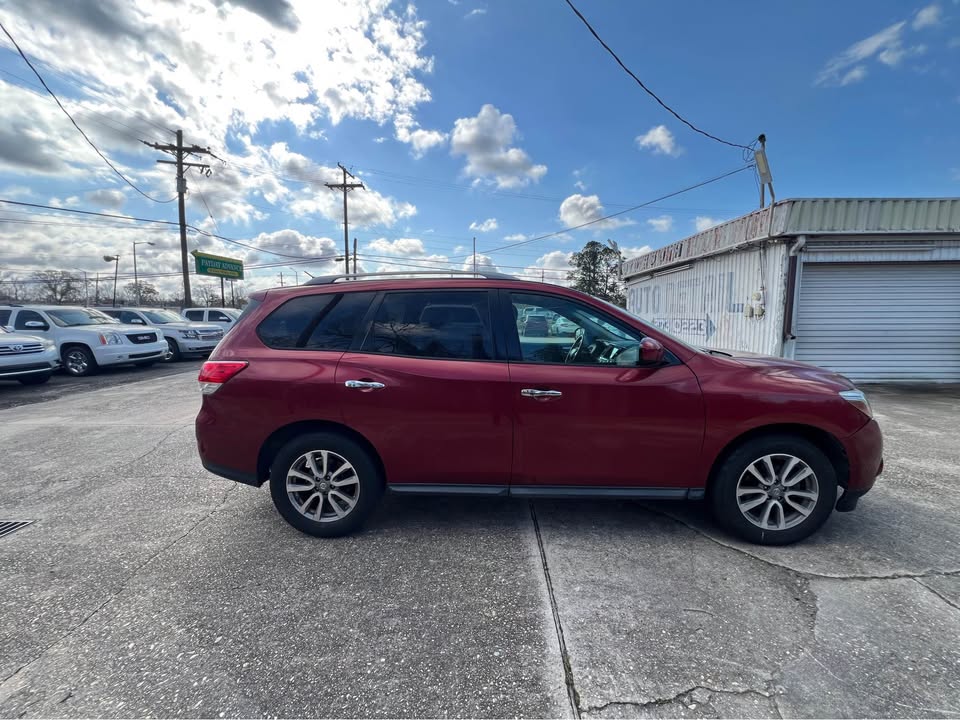 
								2016 Nissan Pathfinder full									