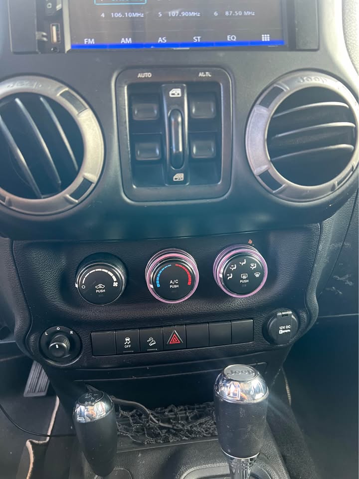 
								2016 Jeep Wrangler full									