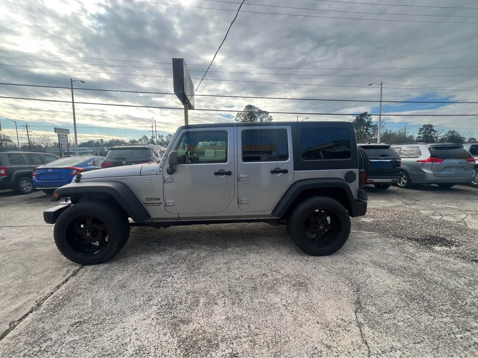 
								2016 Jeep Wrangler full									