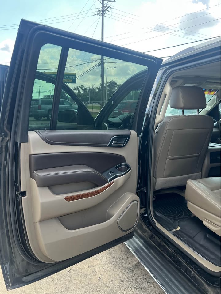 
								2017 Chevrolet Suburban Premier full									