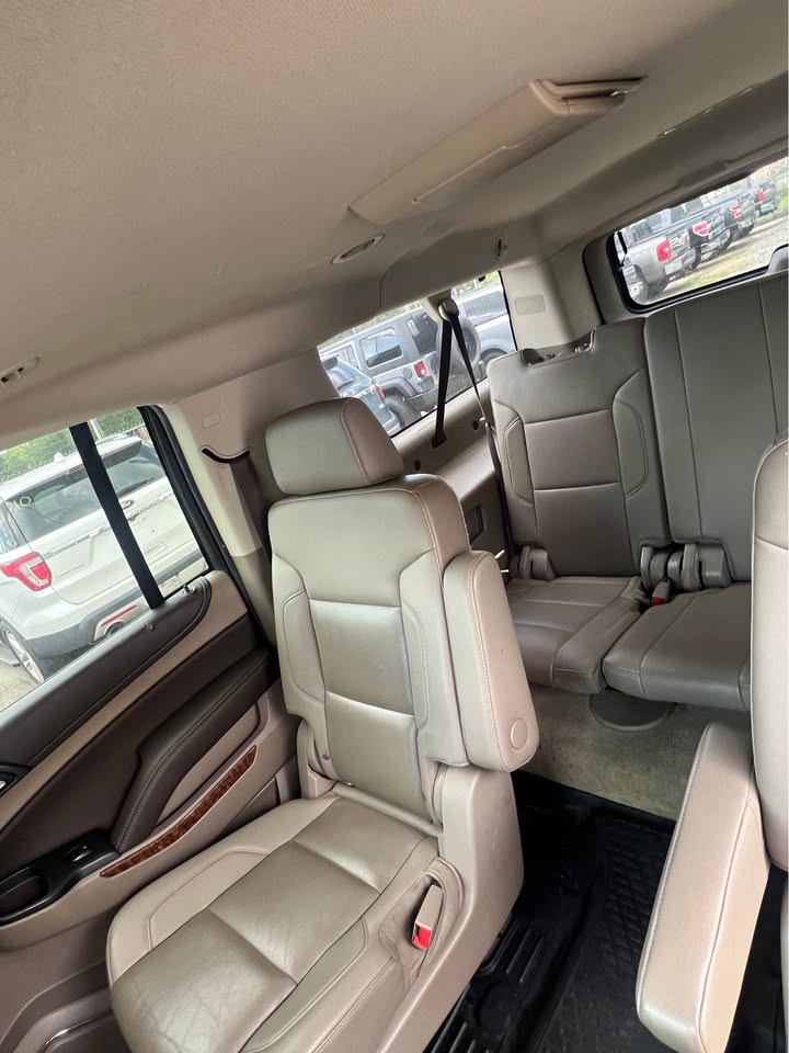 
								2017 Chevrolet Suburban Premier full									