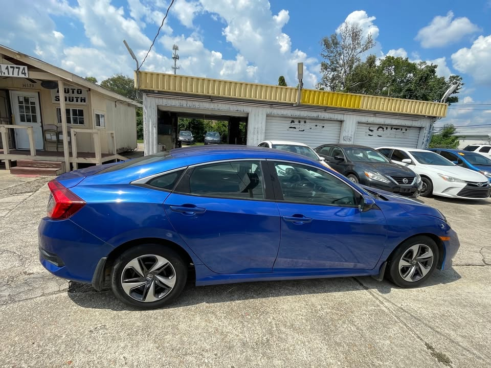 
								2019 Honda Civic full									