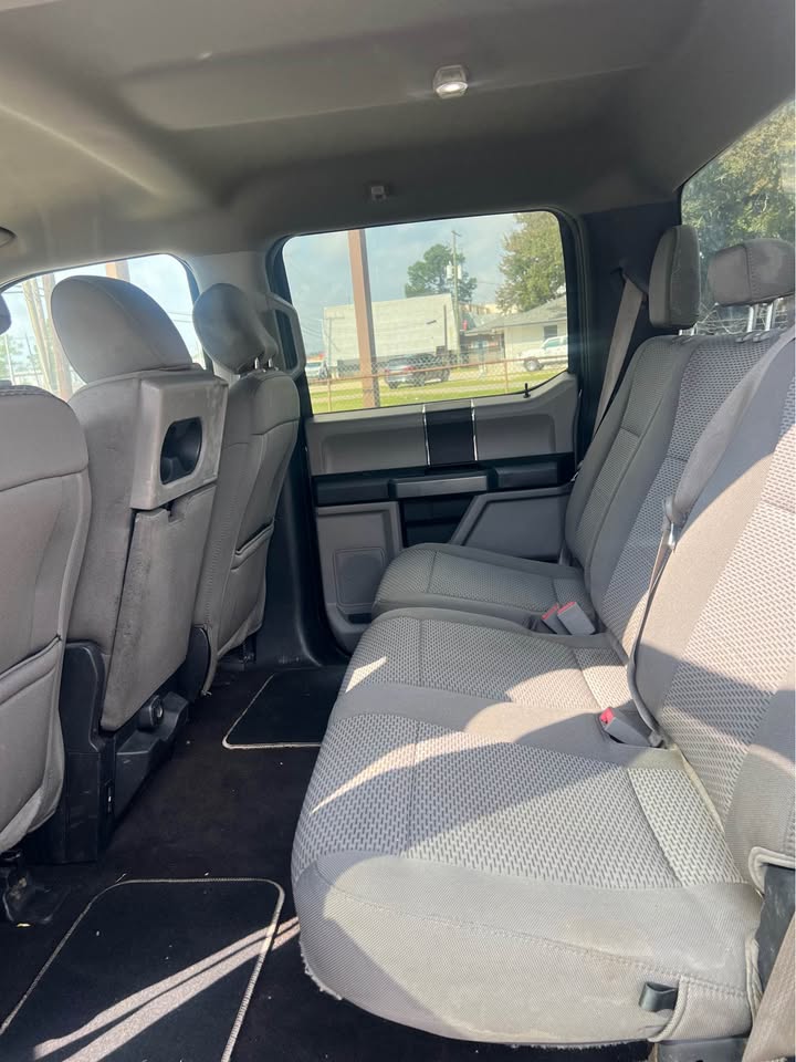
								2019 Ford F-150 full									