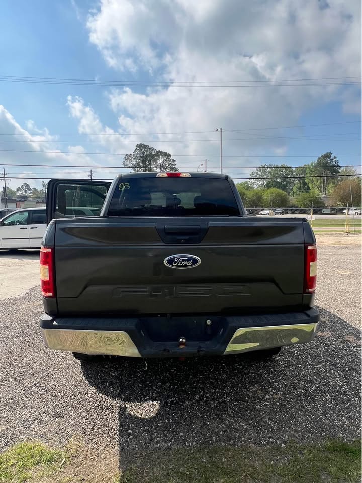 
								2019 Ford F-150 full									