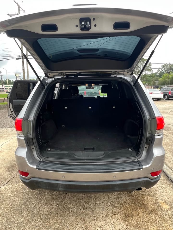 
								2018 Jeep Grand Cherokee full									